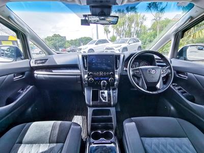 2022 Toyota Alphard - Thumbnail