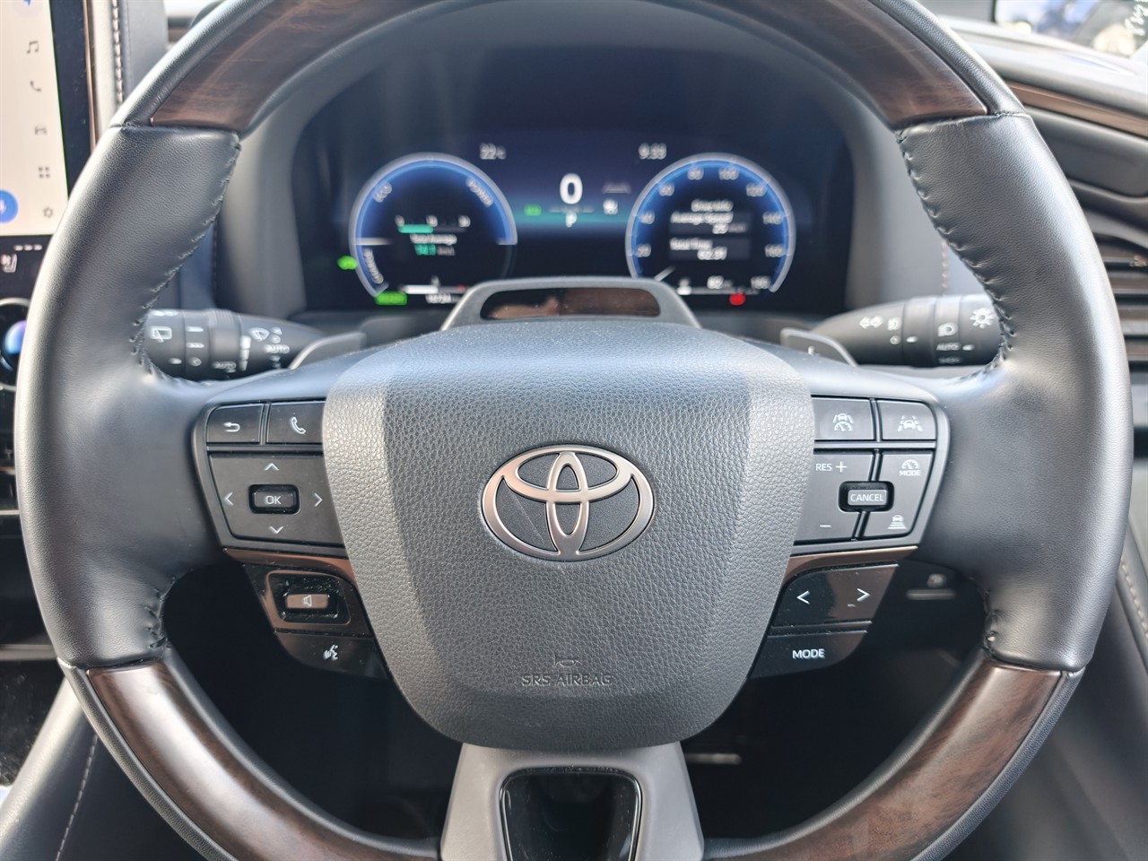 2025 Toyota Alphard