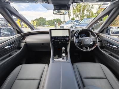 2025 Toyota Alphard - Thumbnail