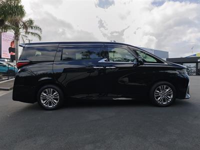 2025 Toyota Alphard - Thumbnail