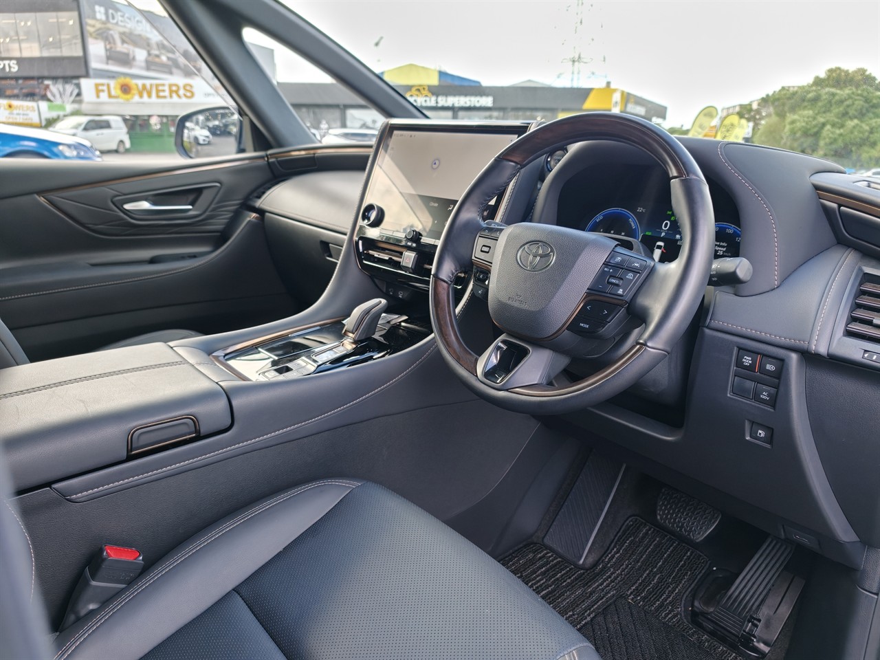 2025 Toyota Alphard
