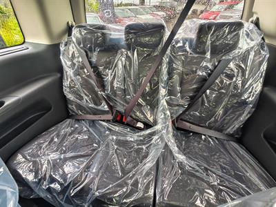 2025 Nissan Elgrand - Thumbnail