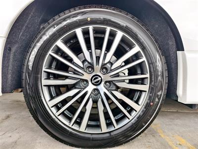 2025 Nissan Elgrand - Thumbnail