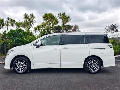 2025 Nissan Elgrand - Thumbnail