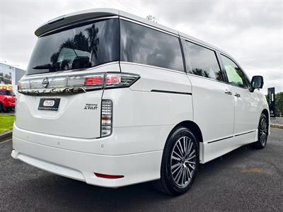 2025 Nissan Elgrand - Thumbnail