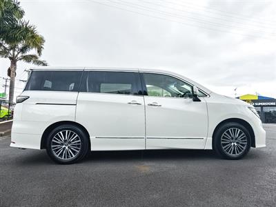 2025 Nissan Elgrand - Thumbnail
