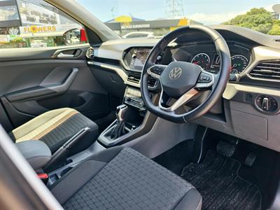 2021 Volkswagen T-Cross - Thumbnail