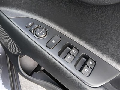2019 Kia Rio - Thumbnail