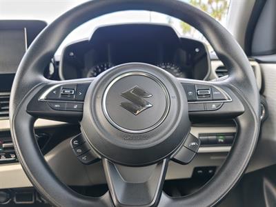 2024 Suzuki Swift - Thumbnail