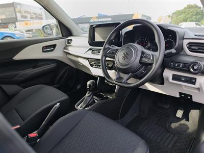 2024 Suzuki Swift - Thumbnail