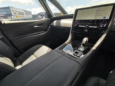 2024 Toyota Alphard - Thumbnail