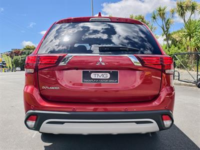 2019 Mitsubishi Outlander - Thumbnail