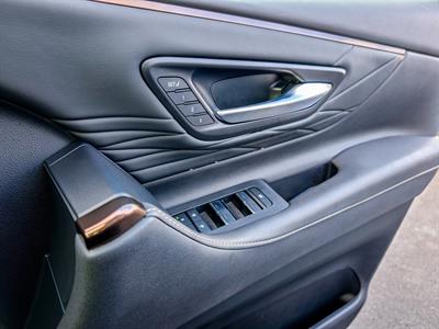 2025 Toyota Alphard - Thumbnail