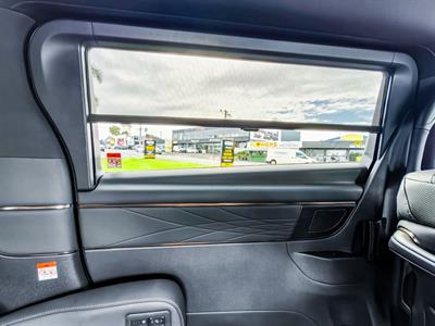 2025 Toyota Alphard - Thumbnail