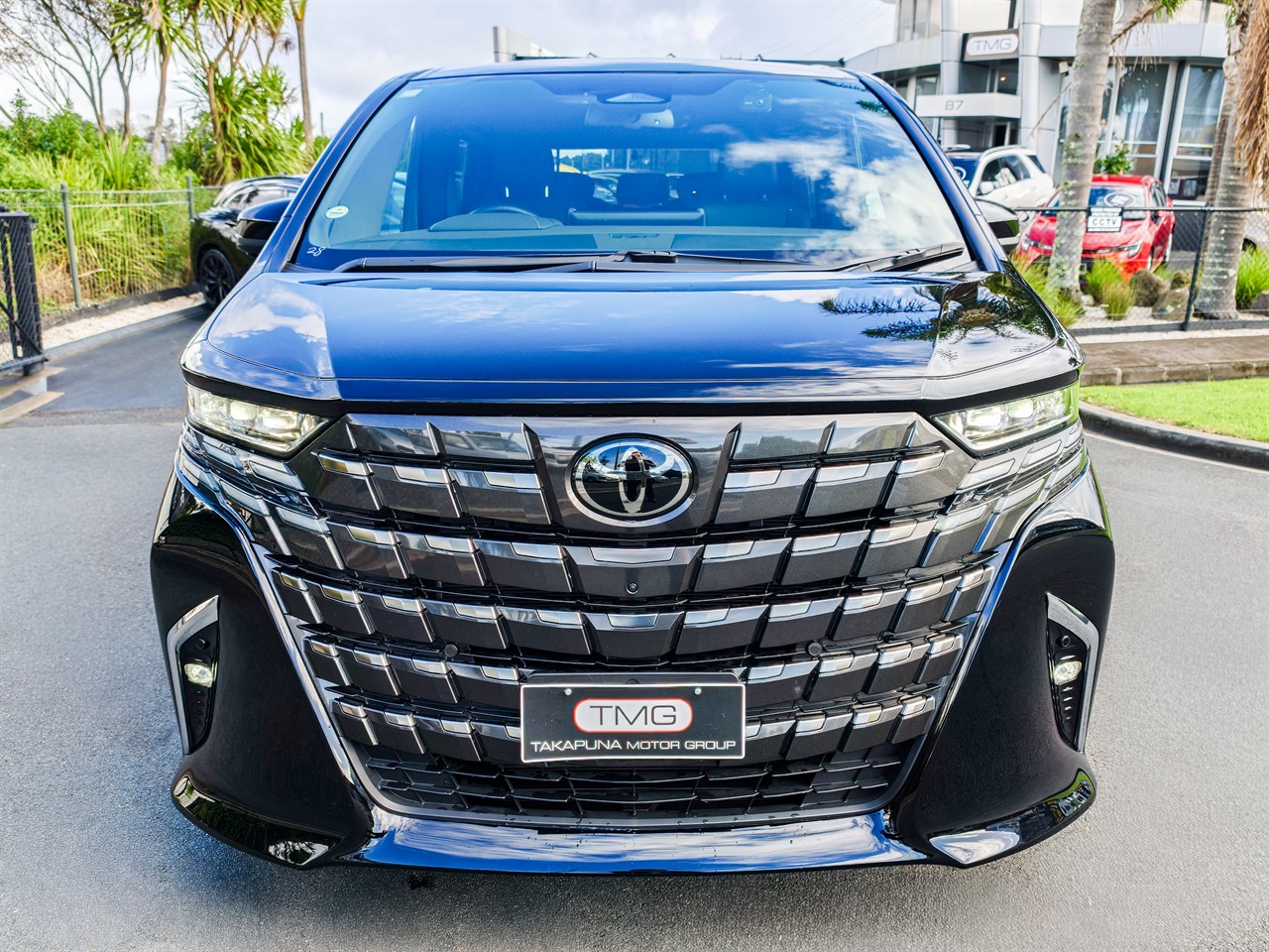 2025 Toyota Alphard