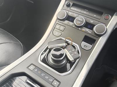 2019 Land Rover Range Rover Evoque - Thumbnail