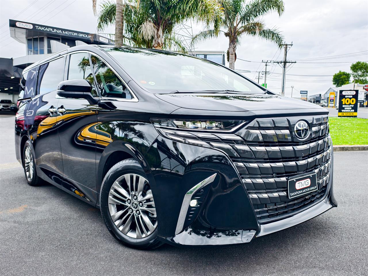 2025 Toyota Alphard