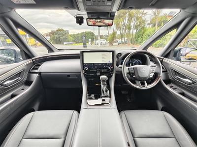2025 Toyota Alphard - Thumbnail