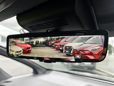 2025 Toyota Alphard - Thumbnail