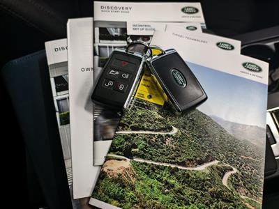 2019 Land Rover Discovery - Thumbnail