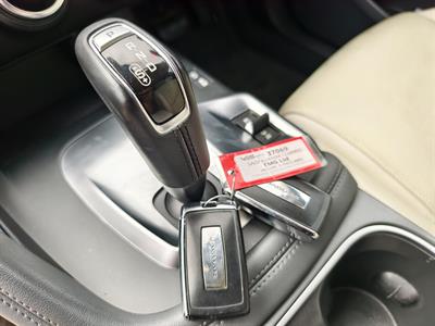 2019 Jaguar E-PACE - Thumbnail