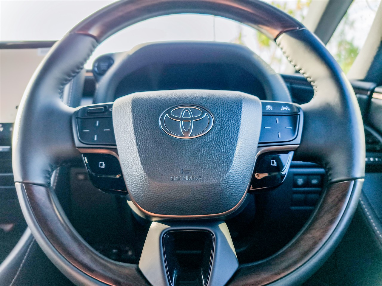 2025 Toyota Alphard
