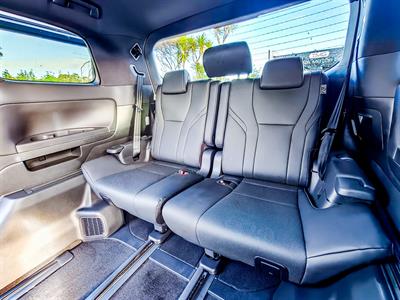 2025 Toyota Alphard - Thumbnail