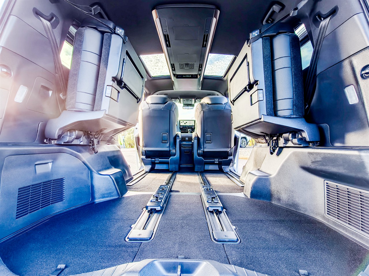2025 Toyota Alphard
