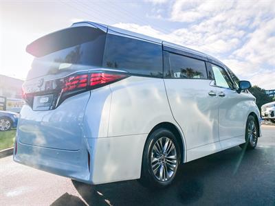 2025 Toyota Alphard - Thumbnail