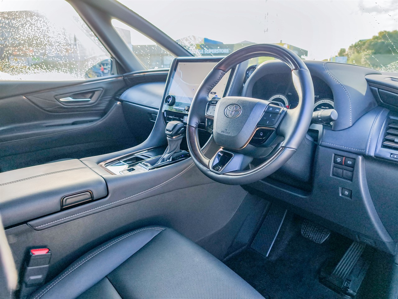 2025 Toyota Alphard