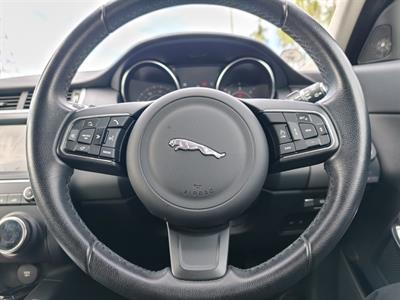 2019 Jaguar E-PACE - Thumbnail