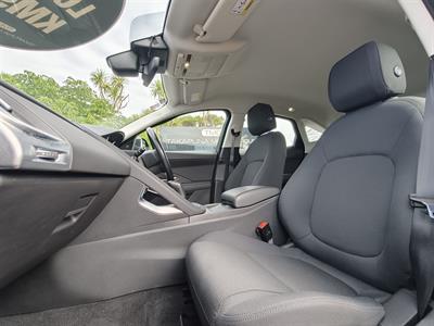 2019 Jaguar E-PACE - Thumbnail