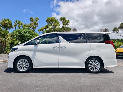 2020 Toyota Alphard - Thumbnail