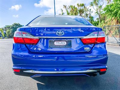 2014 Toyota Camry - Thumbnail