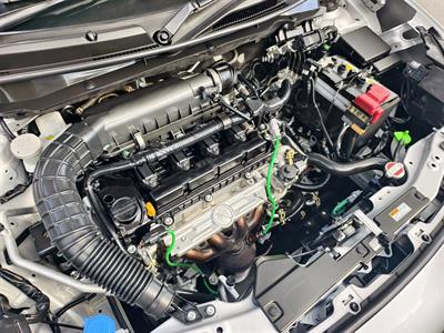 2023 Suzuki Swift - Thumbnail