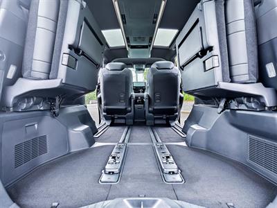 2025 Toyota Alphard - Thumbnail