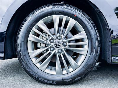 2025 Toyota Alphard - Thumbnail