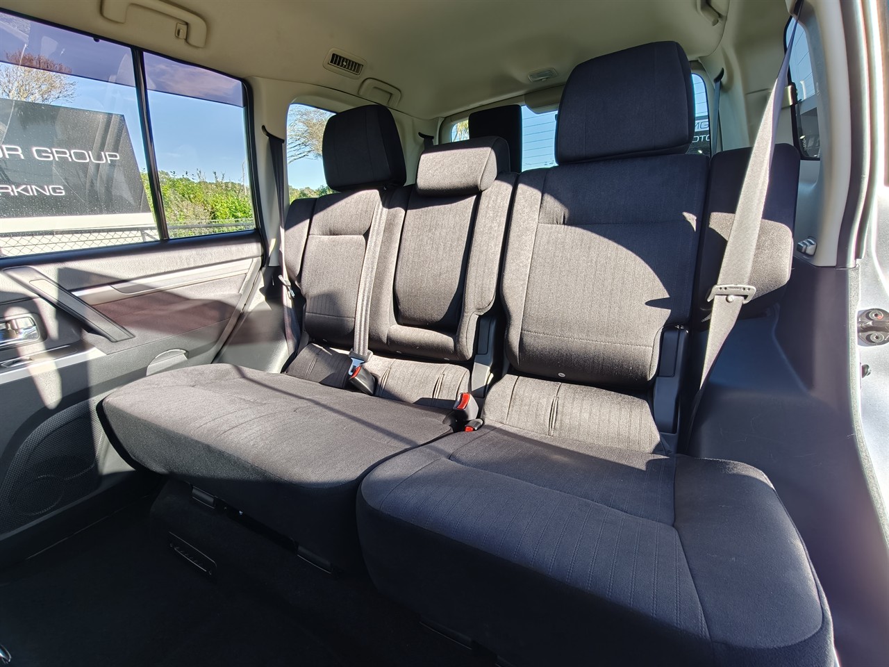 2014 Mitsubishi Pajero