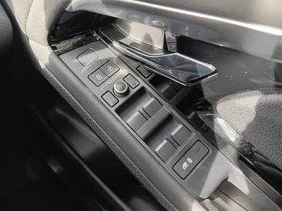 2021 Land Rover Range Rover - Thumbnail