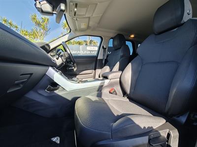 2018 Land Rover Range Rover - Thumbnail