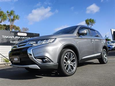 2018 Mitsubishi Outlander - Thumbnail