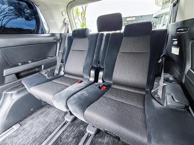 2009 Toyota Alphard - Thumbnail