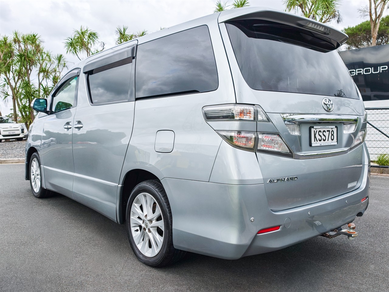 2009 Toyota Alphard
