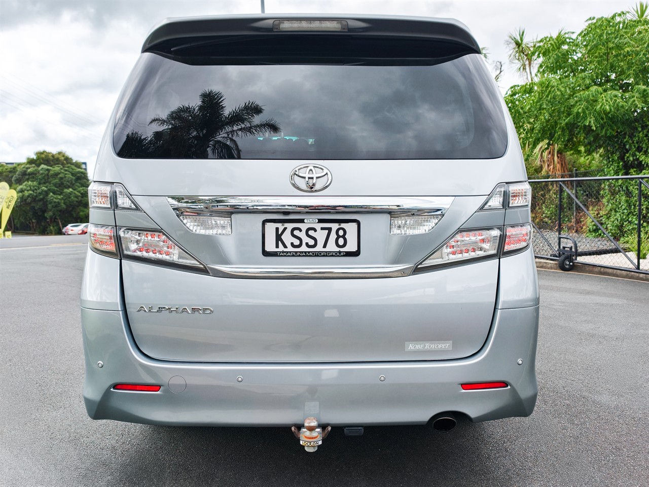 2009 Toyota Alphard