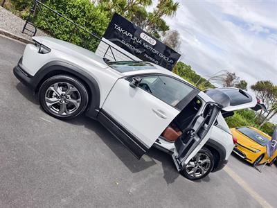 2020 Mazda MX-30 - Thumbnail