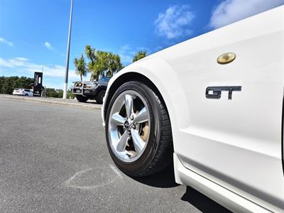 2008 Ford Mustang - Thumbnail