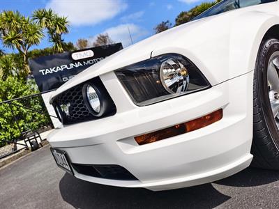 2008 Ford Mustang - Thumbnail
