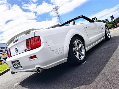 2008 Ford Mustang - Thumbnail