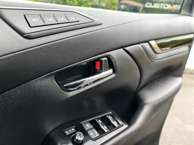 2020 Toyota Alphard - Thumbnail