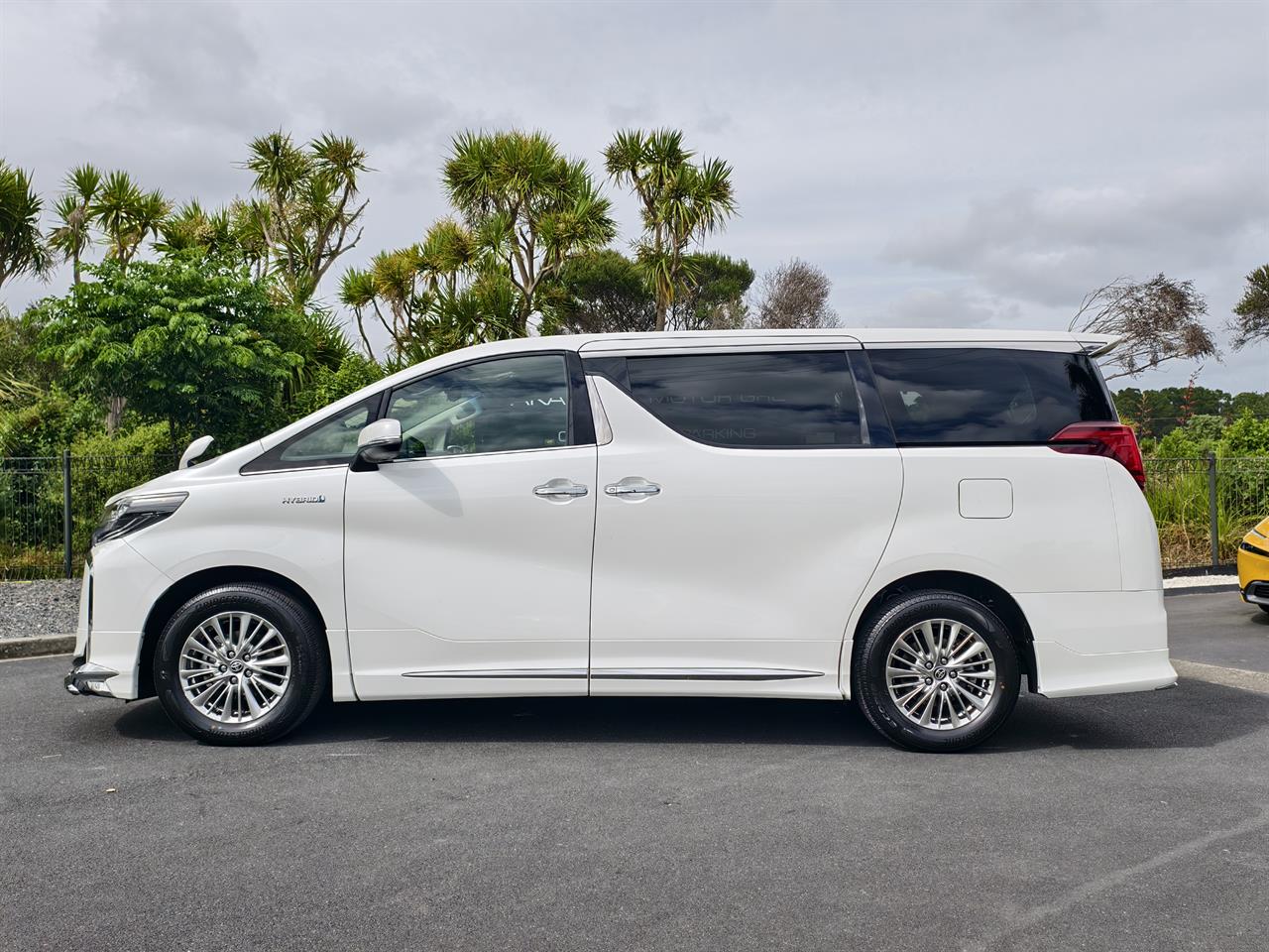 2020 Toyota Alphard